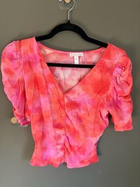 Leith Pink Red Tie-Dye V-Neck Puff Sleeve CropTop
